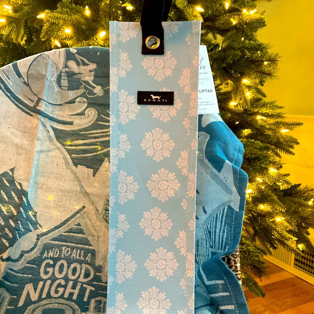 🎄Scout Snowflake Wine Bag